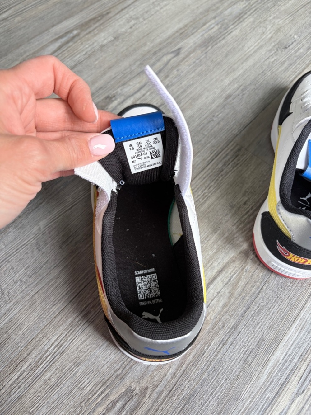 Puma Sneakers - Picture 8 of 9